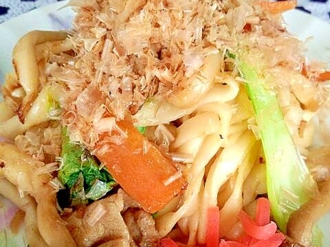 麺つゆで簡単！《焼ききしめん》